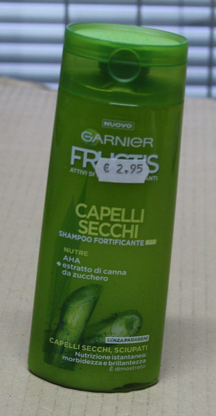 Fructis capelli secchi - šampón