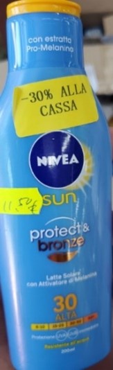 Nivea Sun protect & bronze protezione